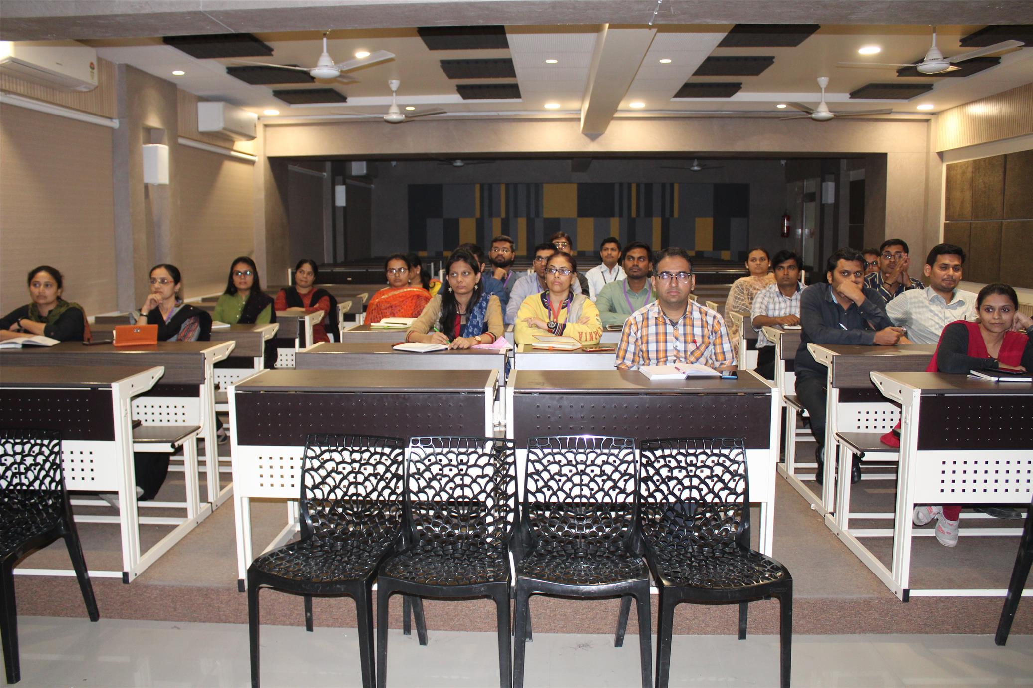 “A Session on Research Methodology” organized by SDJ Research Club